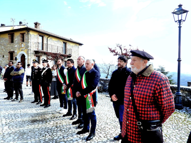 commemora4